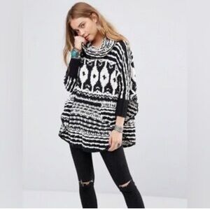 Free People Rosie Lee cowl poncho sweater cotton black and white Size Large